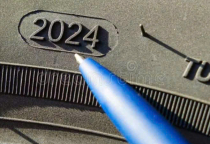 Khách Hàng Mua Lốp Phải Rất Chú Ý Đến Chi Tiết Này Kẻo Tiền Mất Tật Mang 