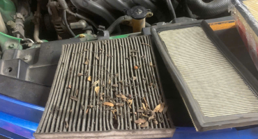 Bộ Lọc Gió Động Cơ Bẩn – Mối Nguy Hại Âm Thầm Cho Xe Của Bạn!